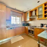 Casa Falesia - 150 Meters From Falesia Semesterbostad